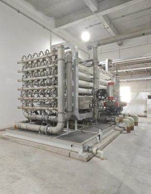 Single Stage Reverse Osmosis RO System Skid Dipasang Untuk Industri Kimia Dan Makanan